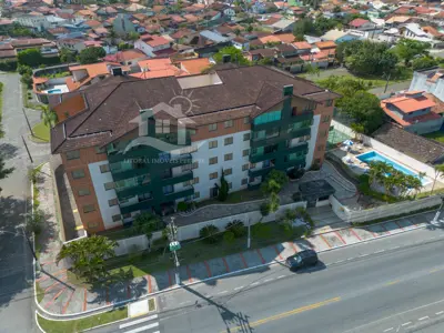 Apartamento - Amplo com 3 dormitórios (sendo 1 suite(s)) a 400,00 metros praia.