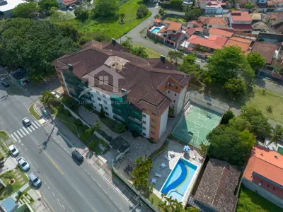 Apartamento - Amplo com 3 dormitórios (sendo 1 suite(s)) a 400,00 metros praia.