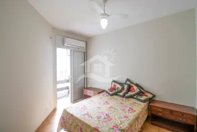 Apartamento - Amplo com 3 dormitórios (sendo 1 suite(s)) a 200,00 metros praia.