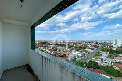 Apartamento - Amplo com 2 dormitórios (sendo 1 suite(s)) a 1100,00 metros praia.