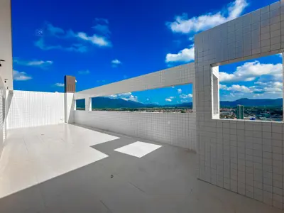 Apartamento - Cobertura com 2 quartos (sendo 1 suite(s)) a 750,00 metros praia.
