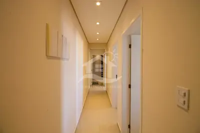 Apartamento - Amplo com 3 quartos (sendo 1 suite(s)) a 450,00 metros praia.
