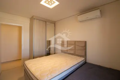 Apartamento - Amplo com 3 quartos (sendo 1 suite(s)) a 450,00 metros praia.