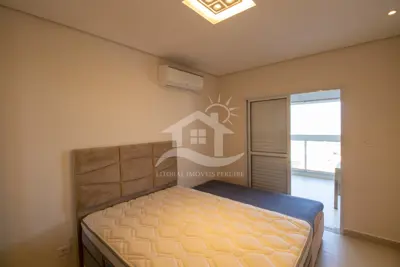 Apartamento - Amplo com 3 quartos (sendo 1 suite(s)) a 450,00 metros praia.