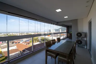 Apartamento - Amplo com 3 quartos (sendo 1 suite(s)) a 450,00 metros praia.