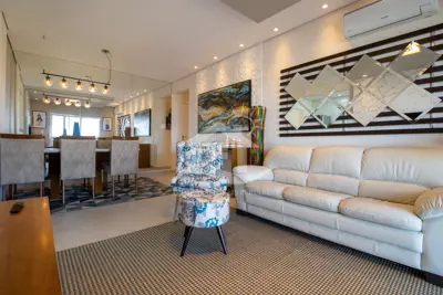 Apartamento - Amplo com 3 quartos (sendo 1 suite(s)) a 450,00 metros praia.