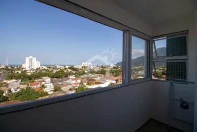 Apartamento - Amplo com 2 dormitórios (sendo 1 suite(s)) a 1100,00 metros praia.