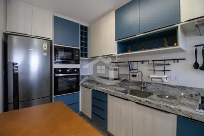 Apartamento - Amplo com 2 dormitórios (sendo 1 suite(s)) a 1100,00 metros praia.