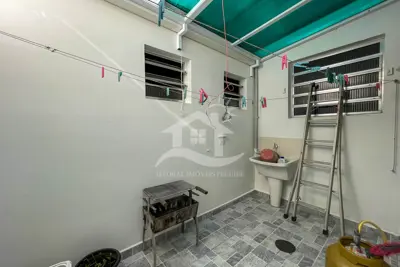 Apartamento - Amplo com 2 dormitórios (sendo 1 suite(s)) a 0,00 metros praia.