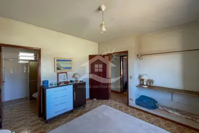 Apartamento - Alto com 3 dormitórios (sendo 1 suite(s)) a 0,00 metros praia.