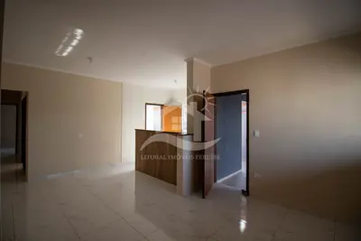 Casa - Térrea com piscina com 2 dormitórios (sendo 1 suite(s)) a 2700,00 metros praia.