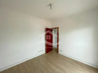 Apartamento - Amplo com 3 dormitórios (sendo 1 suite(s)) a 500,00 metros praia.