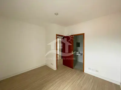 Apartamento - Amplo com 3 dormitórios (sendo 1 suite(s)) a 500,00 metros praia.