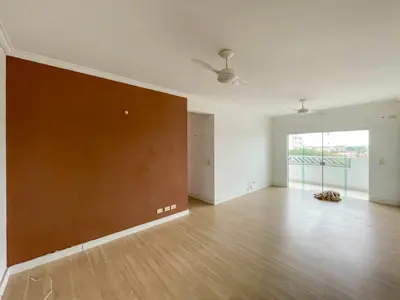 Apartamento - Amplo com 3 dormitórios (sendo 1 suite(s)) a 500,00 metros praia.