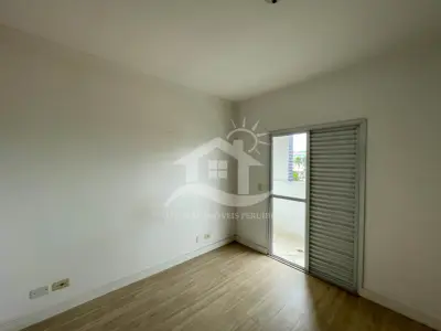 Apartamento - Amplo com 3 dormitórios (sendo 1 suite(s)) a 500,00 metros praia.