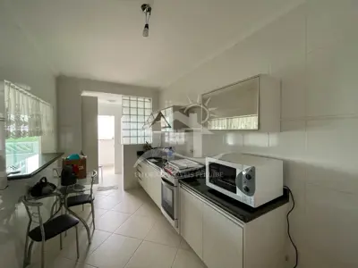 Apartamento - Amplo com 3 dormitórios (sendo 1 suite(s)) a 500,00 metros praia.