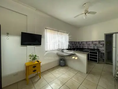 Apartamento - Sobreloja com 1 dormitórios (sendo 0 suite(s)) a 500,00 metros praia.