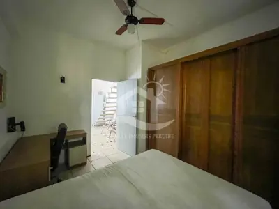 Apartamento - Sobreloja com 1 dormitórios (sendo 0 suite(s)) a 500,00 metros praia.