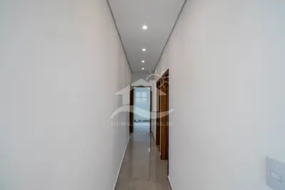 Casa - Térrea com Edícula com 3 dormitórios (sendo 1 suite(s)) a 600,00 metros praia.