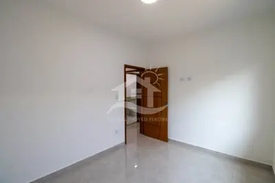 Casa - Térrea com Edícula com 3 dormitórios (sendo 1 suite(s)) a 600,00 metros praia.