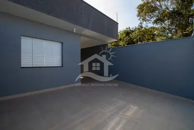 Casa - Térrea com 3 dormitórios (sendo 1 suite(s)) a 1500,00 metros praia.