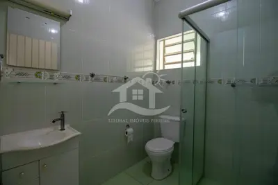 Casa - Térrea com 2 dormitórios (sendo 1 suite(s)) a 900,00 metros praia.