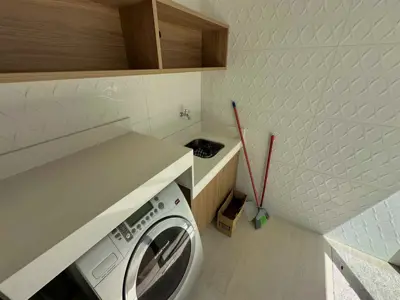 Casa - Sobrado Novo com 4 quartos (sendo 4 suite(s)) a 1000,00 metros praia.