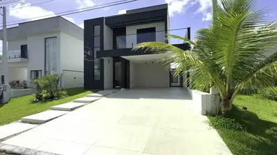 Casa - Sobrado Novo com 4 quartos (sendo 4 suite(s)) a 1000,00 metros praia.