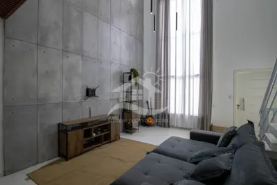 Casa - Sobrado com 3 dormitórios (sendo 2 suite(s)) a 1200,00 metros praia.