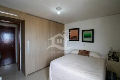 Apartamento - Amplo com 2 dormitórios (sendo 1 suite(s)) a 200,00 metros praia.