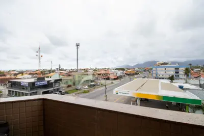 Apartamento - Amplo com 3 dormitórios (sendo 1 suite(s)) a 400,00 metros praia.