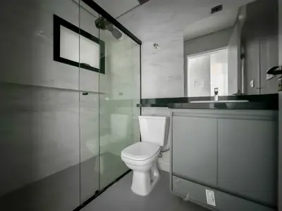 Apartamento - Amplo com 2 quartos (sendo 0 suite(s)) a 600,00 metros praia.