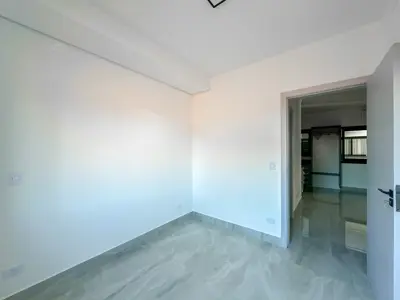 Apartamento - Amplo com 2 quartos (sendo 0 suite(s)) a 600,00 metros praia.