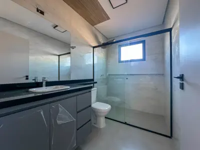Apartamento - Amplo com 2 quartos (sendo 0 suite(s)) a 600,00 metros praia.