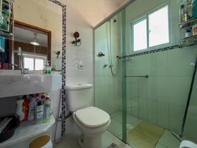 Casa - Sobrado com 4 quartos (sendo 4 suite(s)) a 500,00 metros praia.