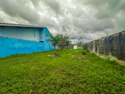 Terreno - Murado com  quartos  a 900 metros praia.