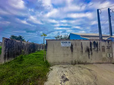 Terreno - Murado com  quartos  a 900 metros praia.