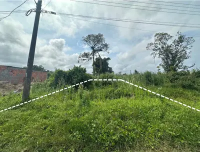 Terreno - Amplo com  quartos  a 1500,00 metros praia.