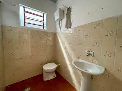 Casa - Térrea com Edícula com 3 dormitórios (sendo 1 suite(s)) a 1000,00 metros praia.