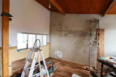 Casa - Sobrado com 3 quartos (sendo 2 suite(s)) a 500,00 metros praia.