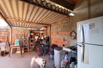 Casa - Térrea com 2 dormitórios (sendo 1 suite(s)) a 1,90 metros praia.