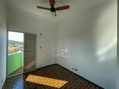 Apartamento - Amplo com  quartos (sendo 1 suite(s)) a 100,00 metros praia.