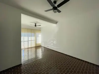 Apartamento - Amplo com  quartos (sendo 1 suite(s)) a 100,00 metros praia.