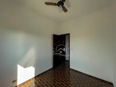 Apartamento - Amplo com 3 quartos (sendo 1 suite(s)) a 100,00 metros praia.