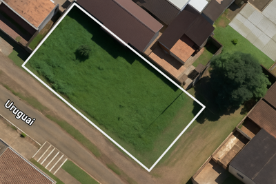 Terreno - Esquina com  quartos  a 1300,00 metros praia.