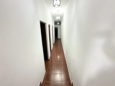 Casa - Sobrado com 4 quartos (sendo 1 suite(s)) a 50,00 metros praia.
