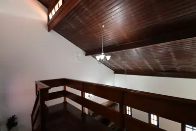 Casa - Térrea com piscina com 3 quartos (sendo 1 suite(s)) a 300,00 metros praia.
