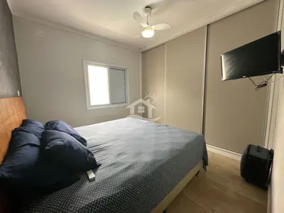 Casa - Térrea com piscina com 3 quartos (sendo 1 suite(s)) a 250,00 metros praia.