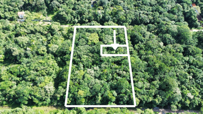 Terreno - Amplo com  quartos  a 700,00 metros praia.