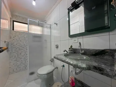 Apartamento - Alto com 3 quartos (sendo 1 suite(s)) a 400,00 metros praia.